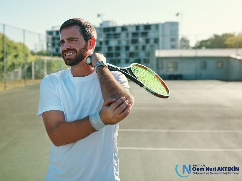 tenisci-dirseginde-ameliyat-ne-zaman-gerekir